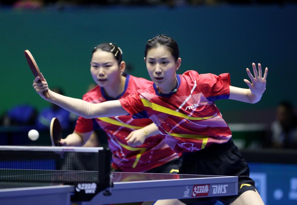 狗子28:无缘三连客!Shams:杜兰特因左脚踝扭伤预计将至少缺席一周.